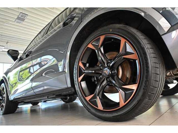 CUPRA Formentor VZ 1.4 e-HYB+AHK+APP+NAVI+BLIND SPOT+R-KAM+