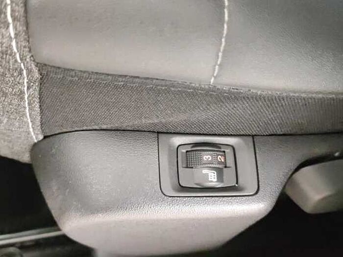 Citroen C3 Aircross Shine Pack PT 130+AHK+NAV+APP+PDC/KAM+S Hzg+