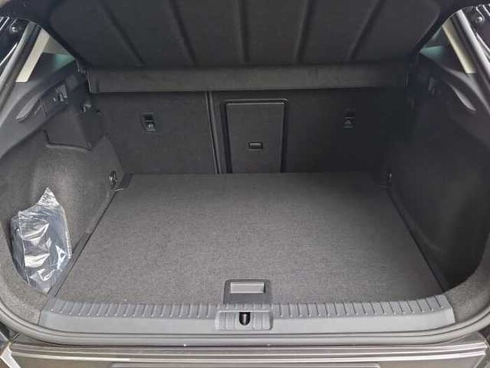 CUPRA Formentor 1.5 TSI 7-Gang-DSG+NAVI+E-KLAPPE+R-KAM+CARPLAY+