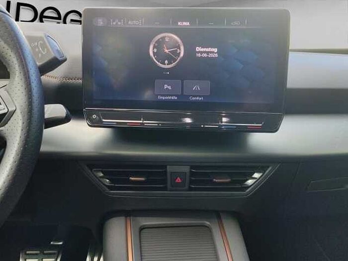 CUPRA Born 62 KW+NAVI+ACC+PANO+S HZG+ R-KAM+LED+