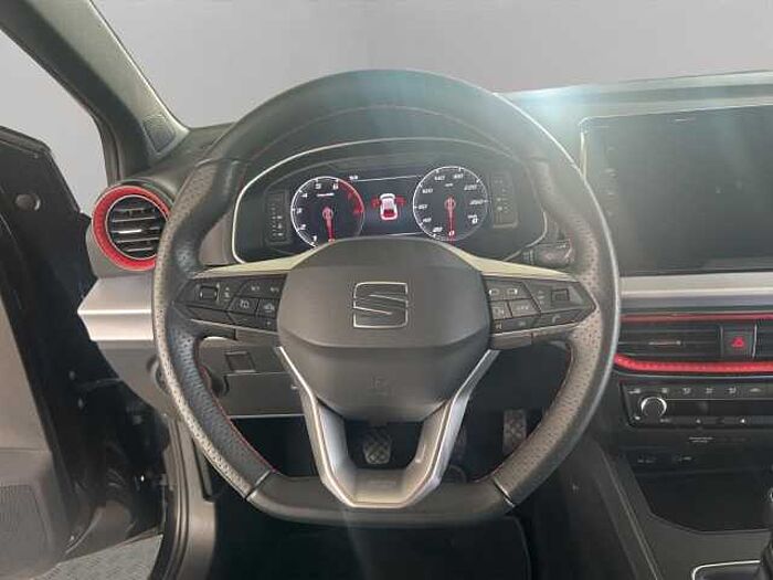 SEAT Ibiza FR 1.0 TSI+GJR+NAVI+CARPLAY+2xPDC+R-KAM+SHZ