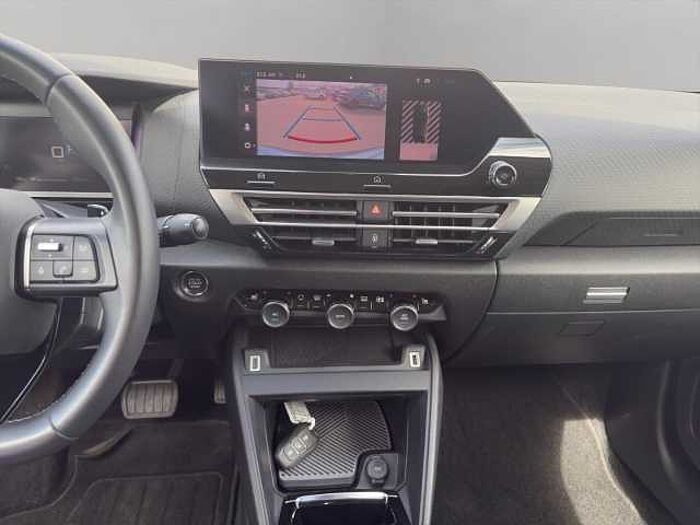 Citroen C4 PT130 S&S AT SHINE+HUD+NAVI+SHZ+R-KAM+2xPDC+