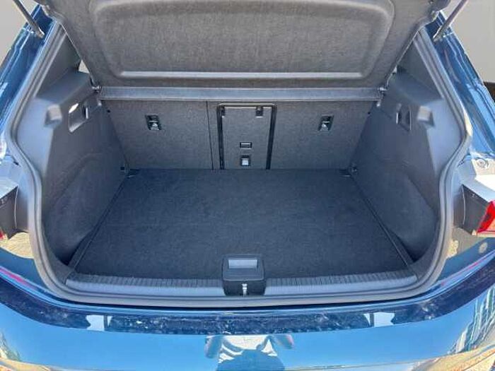 CUPRA Born NAVI+BEATS+ACC/PCC+PARK-ASS+SHZ+WÄRMEPUMPE+