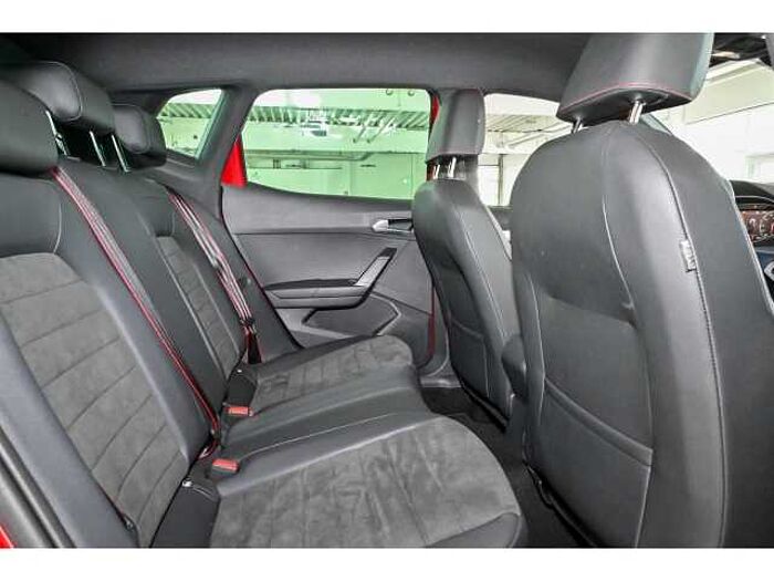 SEAT Arona FR 1.5 DSG+NAVI+PLA+SHZ+ACC+KESSY+ACC+LED+