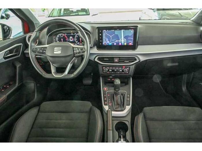 SEAT Arona FR 1.5 DSG+NAVI+PLA+SHZ+ACC+KESSY+ACC+LED+