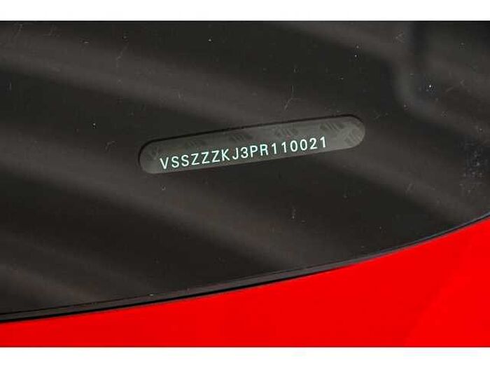 SEAT Arona FR 1.5 DSG+NAVI+PLA+SHZ+ACC+KESSY+ACC+LED+