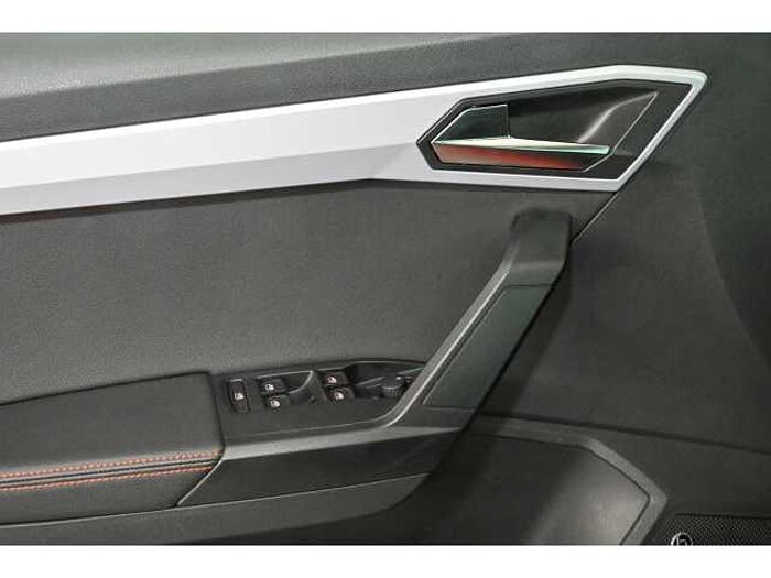 SEAT Arona FR 1.5 DSG+NAVI+PLA+SHZ+ACC+KESSY+ACC+LED+