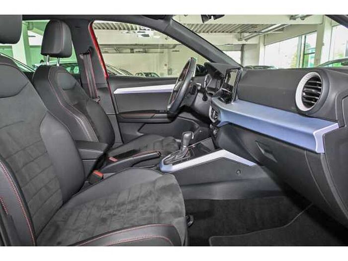 SEAT Arona FR 1.5 DSG+NAVI+PLA+SHZ+ACC+KESSY+ACC+LED+