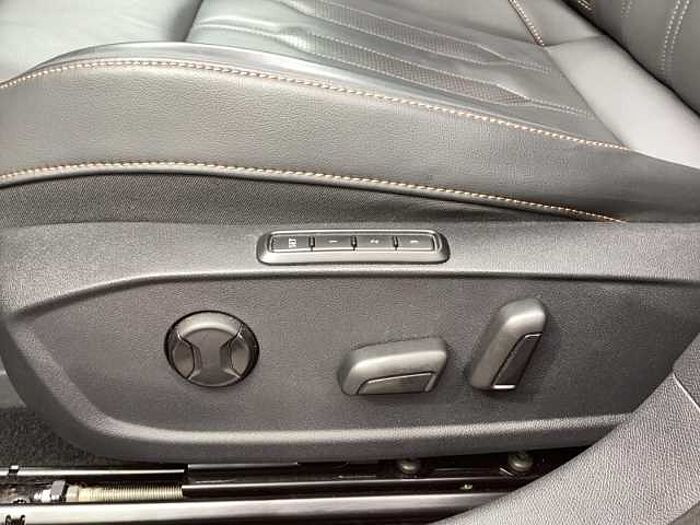 CUPRA Formentor 1.5 DSG+LEDER+NAVI+PANO+SHZ+19''LM+EL.KLAPPE+