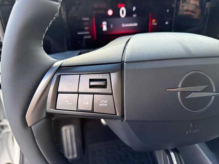 Opel Mokka GS HYBRID 145PS AT+SHZ+LRH+TWA+R-KAM-KEYLESS+