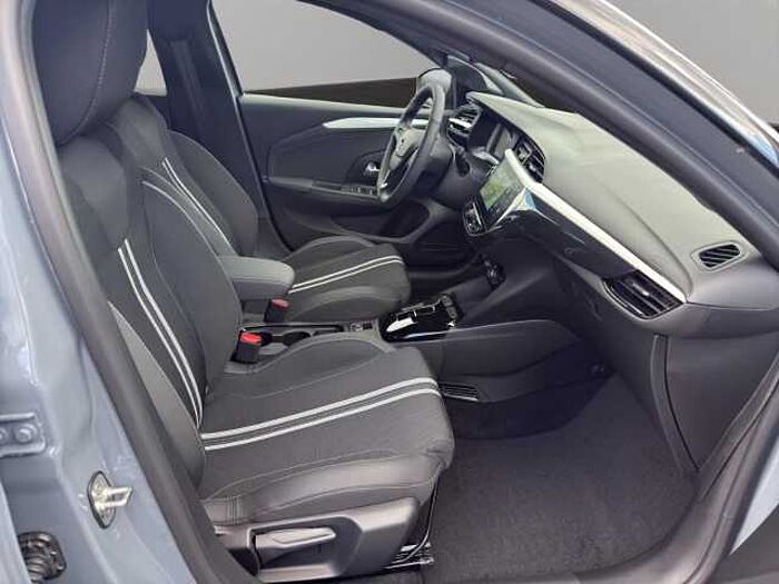 Opel Corsa GS HYBRID 110 PS AT+NAVI+TWA+R-KAM+SHZ+GJR+KEYLESS
