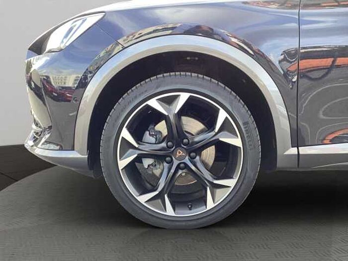 CUPRA Formentor 1.5 DSG+PANO+PLA+SHZ+FAP-L+19''ALU+EL.SITZ+BEATS+