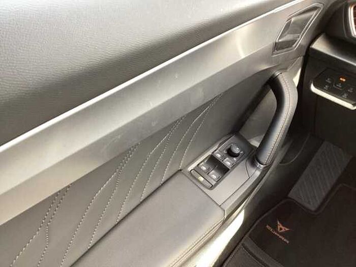 CUPRA Leon 1.5 eTSI DSG+KESSY+FULL-LINK+18''ALU+LRH+