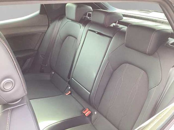 CUPRA Leon 1.5 eTSI DSG+KESSY+FULL-LINK+18''ALU+LRH+